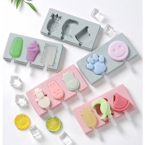 Cartoon Silicone Ice Cream Mold with Lid Animals Shape Jelly DIY Mold Dessert Ice Cream Mold with Reusable Popsicle Stick