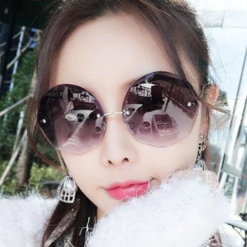 Fancy 2021 Metal Gradient Women Vintage Shades Polygon Rimless Oversized Sunglasses