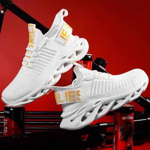 Plus Size Summer Lightweight Sports Shoes Men Sneakers White Man Sport Shoes Running Man Athletic Jogging Runners Walk GMA-0950