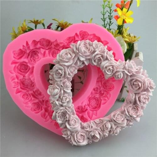 Large heart-shaped wreath-shaped silicone mold Hand-turned sugar cake mold turned sugar tool chocolate decoration liquid tool