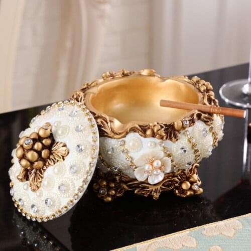 Europe ashtray Personality mens Ash Tray ceramic ashtrays office Home decor accessories smoking tray fashion boyfriends' Gifts