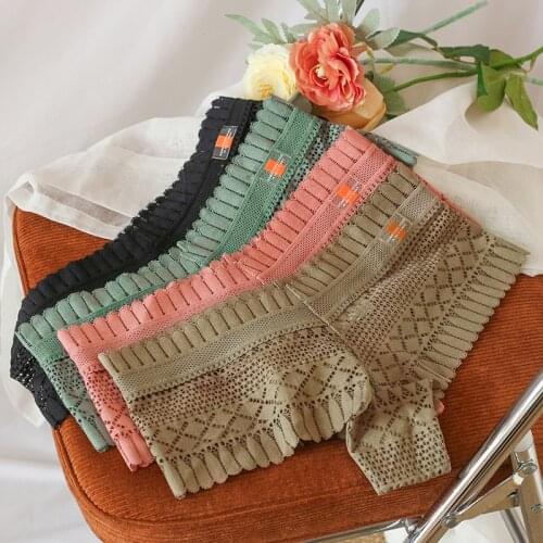 European Style Thong Pants Sexy Lace Panties Fashion Hollow Out Comfort G-String low Waist Seamless T-Pants Female Lingerie