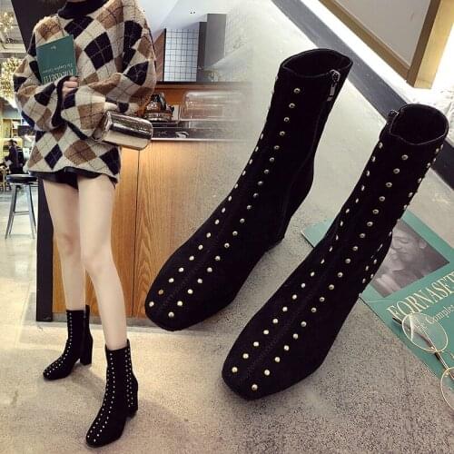 2020autumn winter new fashion thick heel Martin female boot rivet is versatile with star same style high heel ankle boot female