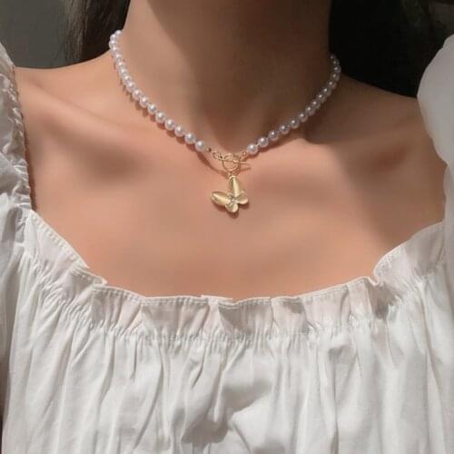 Aesthetic Korean Fashion Butterfly Pendant Pearl Choker Necklace for Women Girl Cute Elegant Clavicle Chain Kpop Choker collar