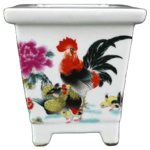 A picture of the famille rose family of Chinas old porcelain