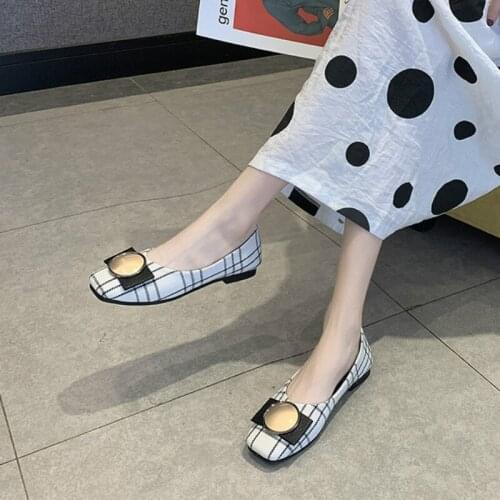 Spring Women Comfortable Casual Designer Shoes for Women Luxury Metal decoration Elegant Flats Office Ladies Shoes U19-39