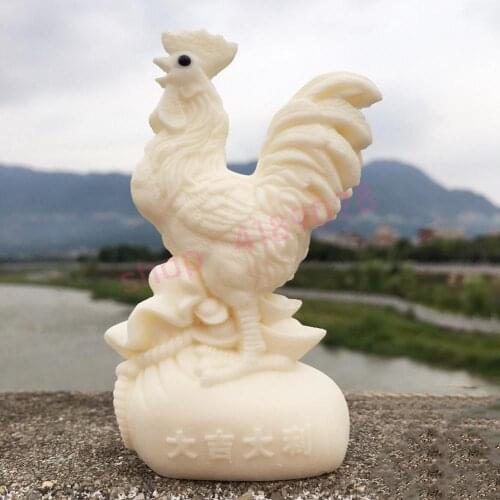 Natural palm tree coconut fruit, pure manual carving, Lucky bag rooster small ornaments, exquisite crafts, decorations