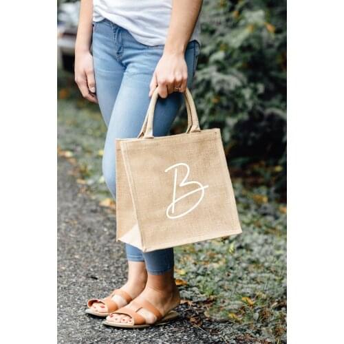 Personalized Jute Tote Bridesmaid Burlap Bag Gift Favor Rustic Wedding Bag Bride Bag Bridal Shower Gift Bachelorette Party Bag