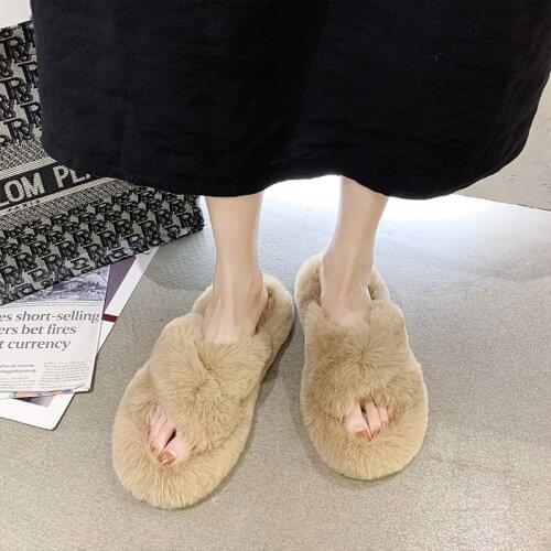 Female Home Slides Black Plush Slippers Winter Women House Furry Slippers Fashion Faux Fur Warm Comfortable Women Flats