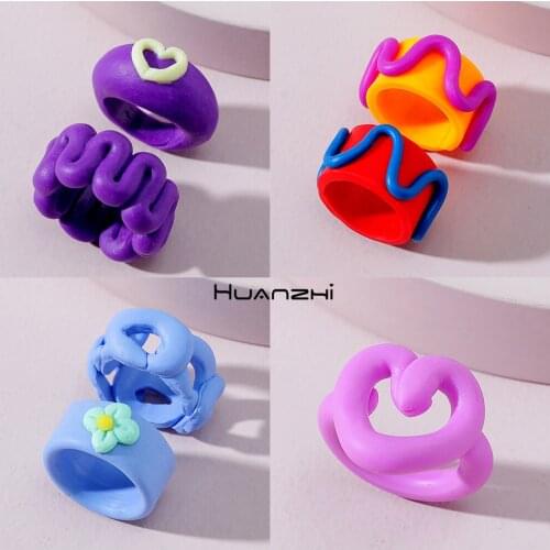 HUANZHI 2021 Colorful Flower Heart Chain Cute Clay Soft pottery Finger Rings for Women Girls Jewelry Simple Party Gifts