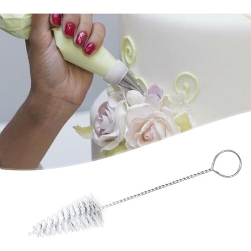 1Pcs Icing Piping Nozzles For Decorating Cakes Pastry Tips Set Fondant Cake Decorating Tips Converter Nozzles Cleaning Brushes