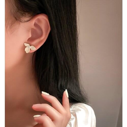 New style luxury leisure flower earrings trend fashion party earrings for women holiday gift jewelry