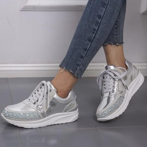 Glitter Women Running Shoes New Autumn Outdoor Walking Sneakers Light Comfortable Female Walking Boot Mesh Street Jogging Bling
