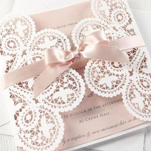 10 pieces/lot) White Lace Rose Gold Bowknot Wedding Invitation Card Laser Floral Pink Engagement Quinceanera Invitations