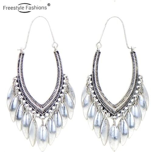 Fashion vintage V letter zinc alloy iron alloy drop earrings for women