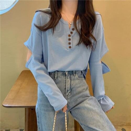 T-shirt girl early spring in 2021, the new web celebrity hot style design feeling ins hole loose sweet cool clothes