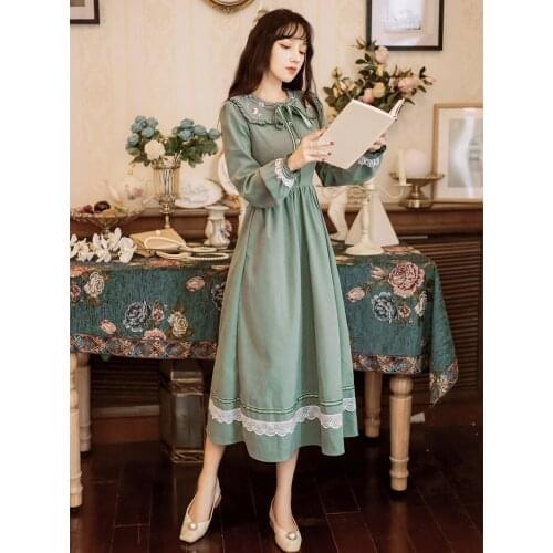 Green Long Women Dress 2021 Winter Vintage Lace Floral Embroidery Full Sleeve Mid-calf Preppy Style Long Dress Elegant
