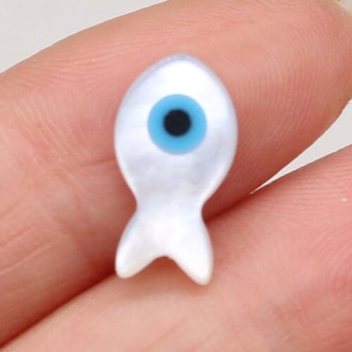 Natural Freshwater Shell Pendant Small Fish cute Loose Beads Handmade DIY Jewelry Necklace Earrings Accessories 8x15mm