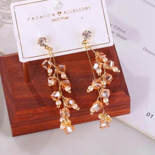 Korean style flower branch pendant earrings 2020 new fashion earrings wild forest fresh earrings exquisite earrings for women