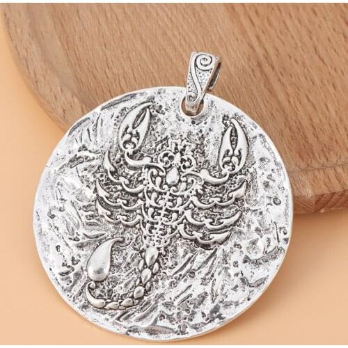 5pcs/Lot Large Tibetan Silver Scorpion Pattern Round Charms Pendants for Necklace Jewelry Making Accessories