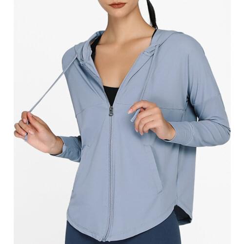 Fitness clothes womens mesh breathable sun protection clothing loose sports running zipper jacket with pockets