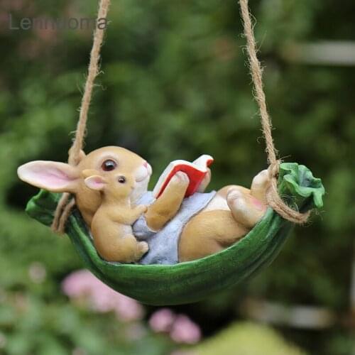 Lennuoma Garden Decoration Rabbit Animal Swing Tree Hanging Ornament Resin Painted Craft Pastoral Outdoor Decor Home decoration