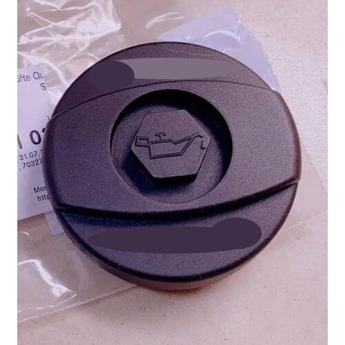 For Mercedes-Benz C63 E63 S63 G63 CLS63 oil filler cap A1560180102
