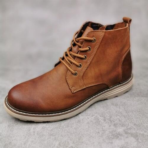 Mens shoes high-top casual shoes top layer cowhide retro old soft leather Martin shoes autumn short boots mens trend
