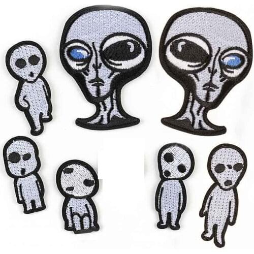 Lovely Cartoon Alien Head Iron On Embroidered Clothes Patches For Boy Clothing Stickers Wholesale