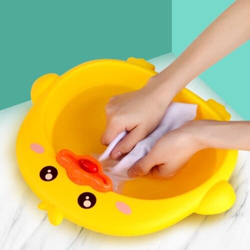 Interesting Baby Wash Basin Duck Sprinkler Pots Bathroom Toys Spray Water Shower Tub Portable Newborn Bathtub Eco-Friendly Toys
