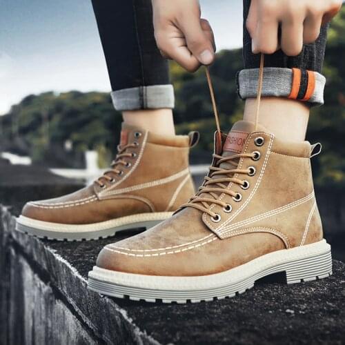 2021 Autumn and Winter Mens Martin Shoes Comfortable Joker Fashion Mens Boots High Top Fashion Work Boots Mens Fashion Shoes