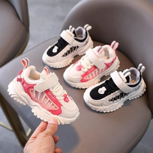 Girls' Shoes Autumn 2021 New Fashion Breathable Mesh Spring and Autumn Childrens Soft Sole Sneakers Boys Fashion Running Shoes