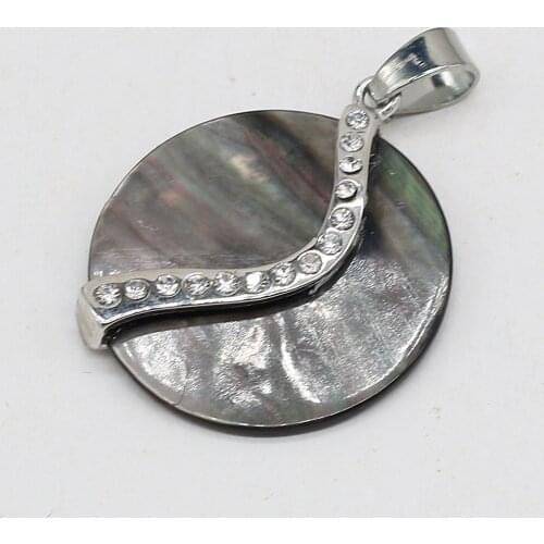 Natural Shell Pendants Necklace Accessories Round Shape Black Shell Charms For Jewelry Making Bracelet Gift