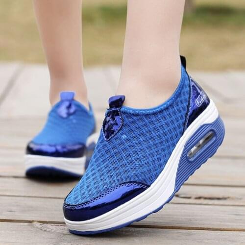 Women Casual Shoes 2021 Soft Bottom Walking Shoes Woman Air Mesh Vulcanize Shoes Summer Chunky Sneakers For Basket Femme Wedges