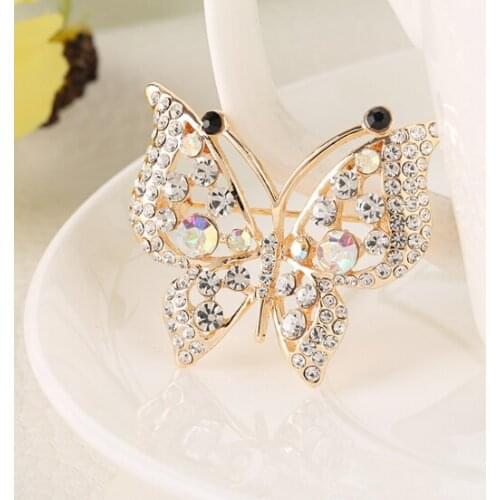 New Arrival Wholesale Fashion Crystal Brooches Pin For Women Cute Butterfly Korea Lady Collar Pin Fashion Jewelry