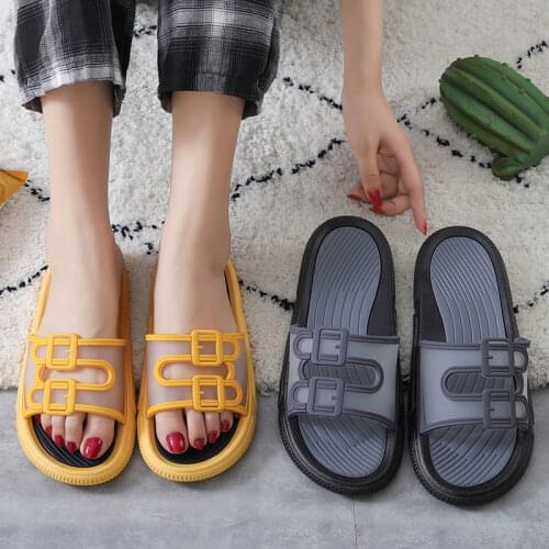 Comfortable slippers for women lovers live at home for indoor bathing antiskid and deodorant slippers for men bathroom slippers
