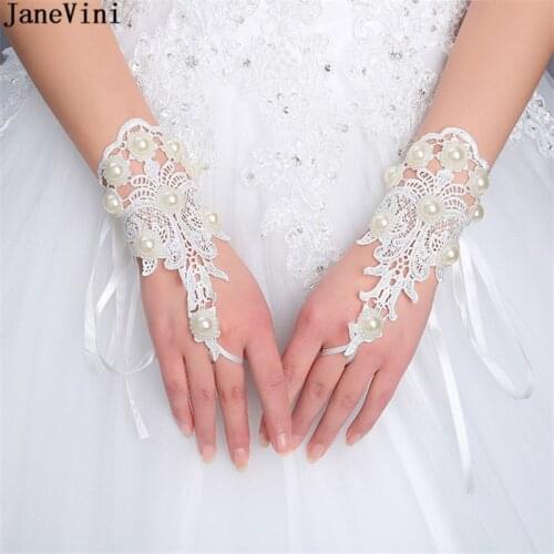 JaneVini Fashion Short White Wedding Gloves Wrist Length Lace Appliques Pearls Fingerless Lace Bridal Gloves Wedding Accessories
