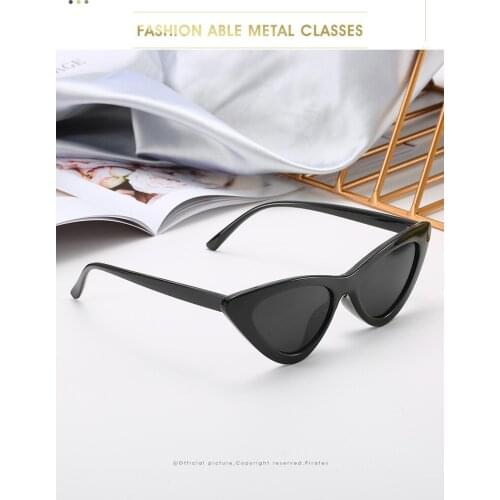 2021 men women new color triangle cats Eye Sunglasses Street Photo personalized versatile glasses quality