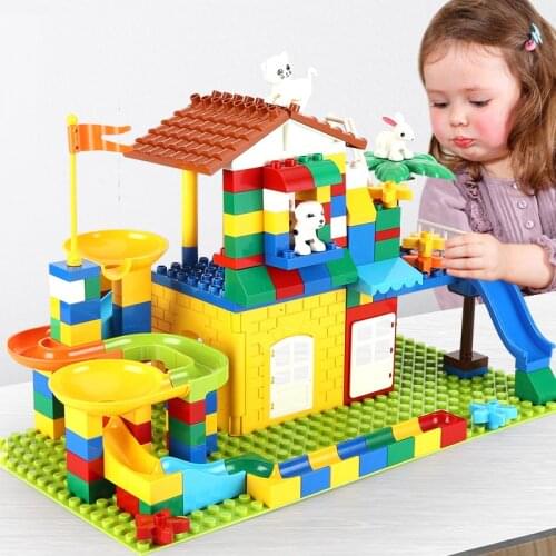 2021 Kids Toys Bricks 174pcs Xmas Gift Juguetes Brinquedos Compatible Animals House Ball Tracks Hollow Duplo Blocks for Children