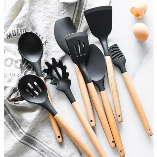 9 Pcs Silica Gel Spatula Set Wooden Handle Non-stick Pan Using Frying Spoon Spatula Kitchen Cooking Spoon Kitchen Utensils Set