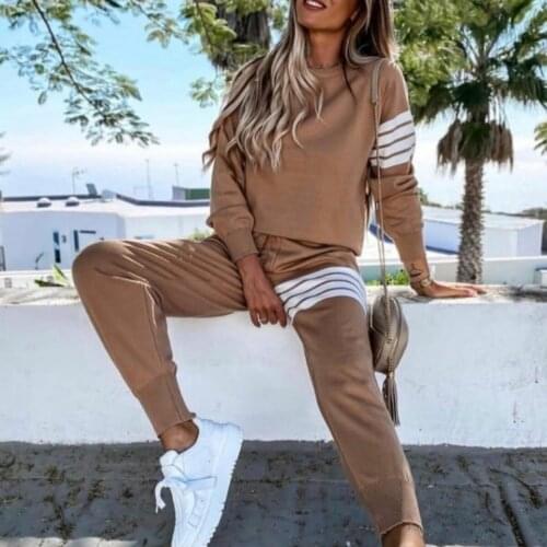 Two Piece Set Casual Fleece Tracksuit Women Winter 2021 Womens Sets Oversized Hooded Long Sleeve Hoodie Sport Pants Lady Suit
