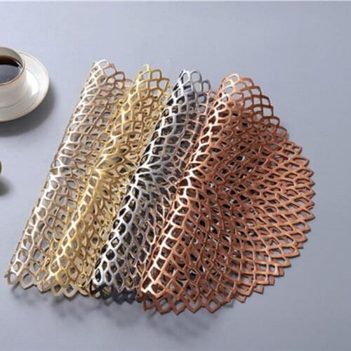 Round PVC Hollow Placemat Dining Table Mats Heat Resistant Insulation Pads Bowl Cup Coaster Hotel Restaurant Baroque Home Decor