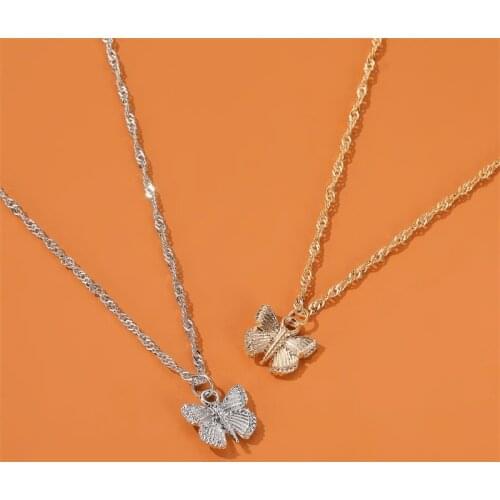 Vintage Gold Butterfly Statement Necklace for Women Girls Fashion Animal Jewelry Butterfly Choker Romantic Birthday Gift