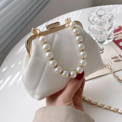 Stylish Totes Pearl Clip Bag Womens Party Clutch Wedding Crossbody Bag 2021 Evening Handbags Shoulder Bags Summer Beach Bag