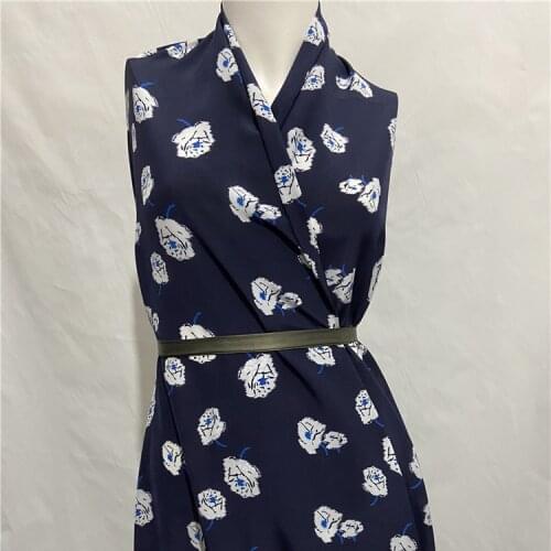 Flower print on navy blue pure silk crepe de chine silk fabric 140cm width 16momme,SCDC1261