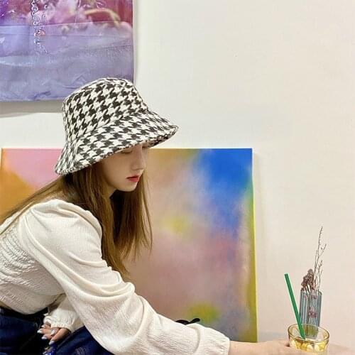 New Fashion bucket hat winter hats for women warm Foldable Houndstooth plaid designer frog hat fisherman hat