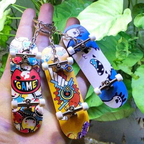 SK∞ the Infinity Anime Finger Skateboard Key Chain DIY Langa Reki Miya Skate SK8 Mini Simulation Skateboard for Collection