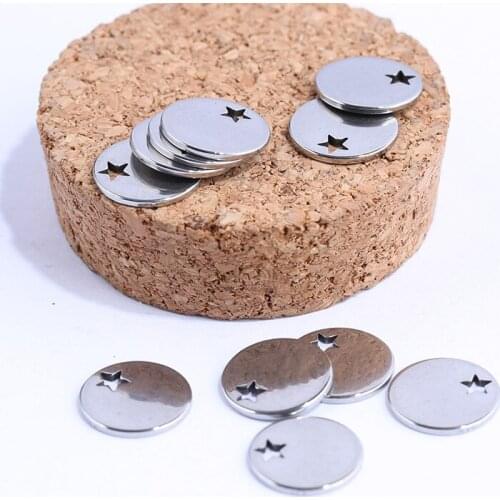 Reidgaller 30pcs 1mm thick 13mm round star hole stainless steel metal stamping blanks for diy jewelry making