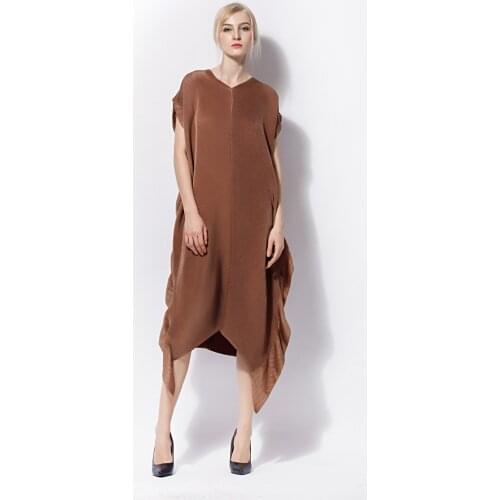 HOT SELLING Miyake Easing of big yards A word v-neck fold short sleeve irregular dress fashion IN STOCK