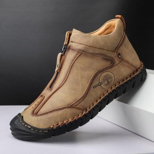 2021 Brand Men Boots Fashion Leather Ankle Boots Outdoor Waterproof Short Boots Classic Luxury Slip On Motorcycle Boots Big Size